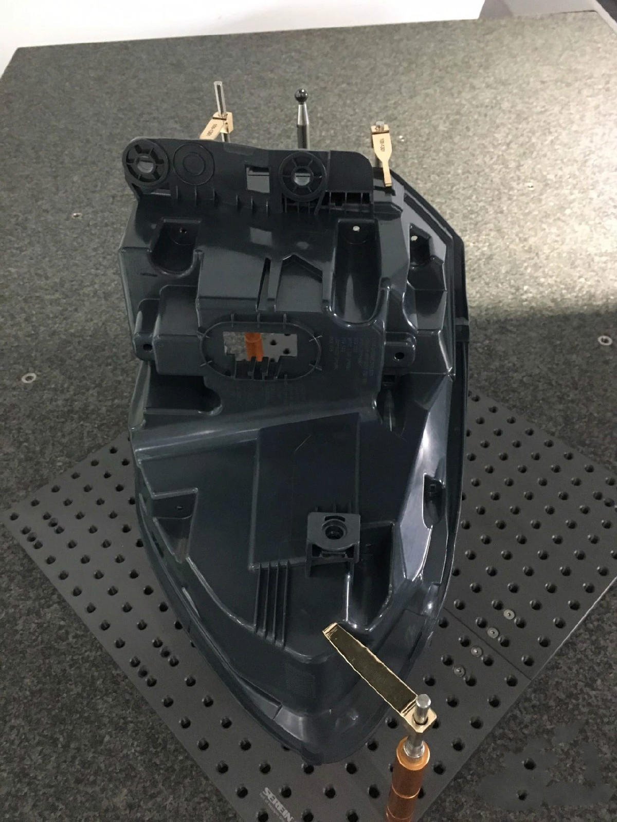 思瑞測量三坐標柔性夾具及其應(yīng)用(圖3) 思瑞測量三坐標柔性夾具及其應(yīng)用(圖3)